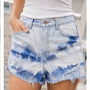 American Eagle Women's Tie Dye Denim Shorts Boyfriend Shortie Size 4 Blue Casual